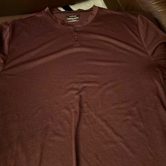 Moisture wicking long sleeve shirt - Picture 2 of 3